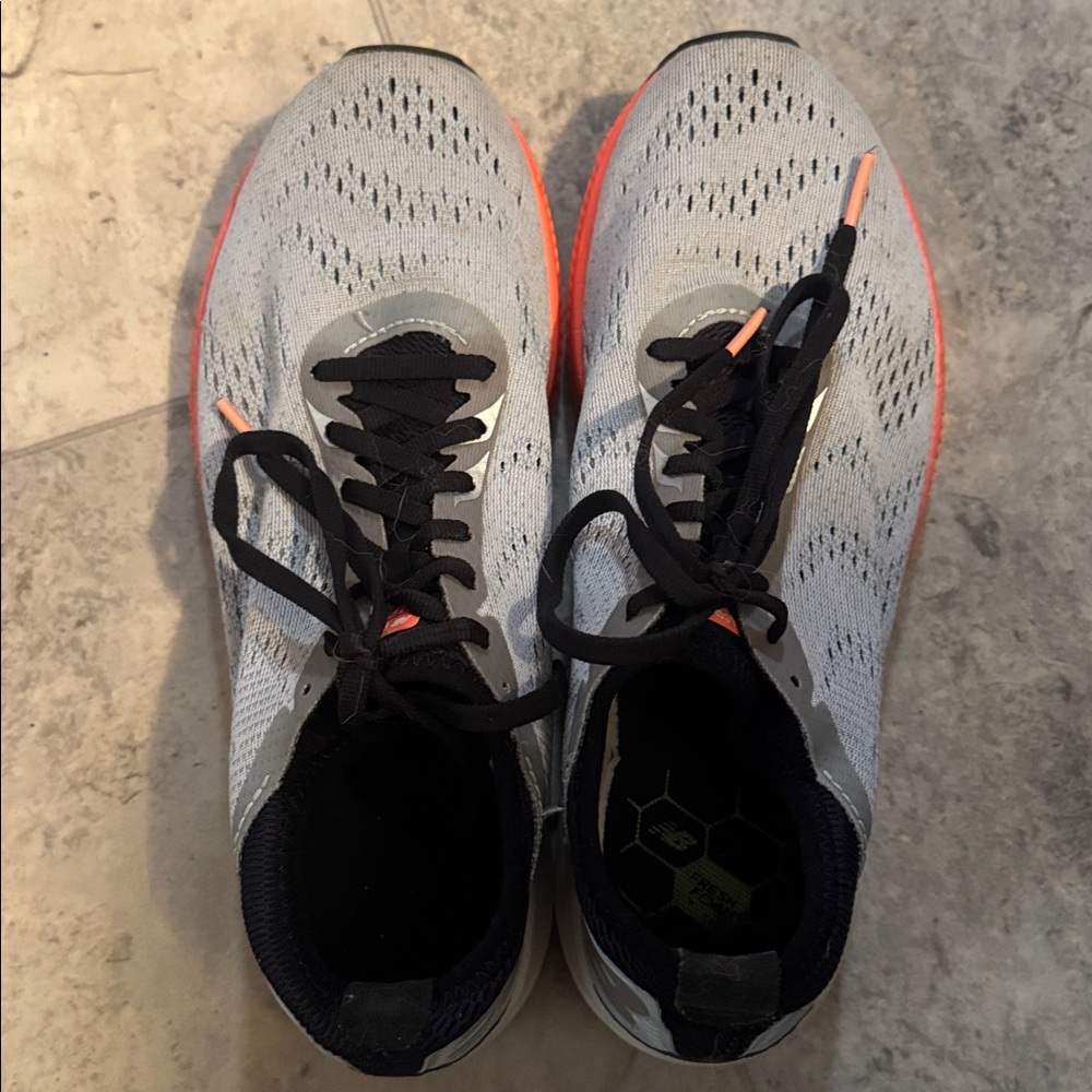 New Balance Light Gray and Bright Orange Sneakers Fuelcell soles - Picture 6 of 6